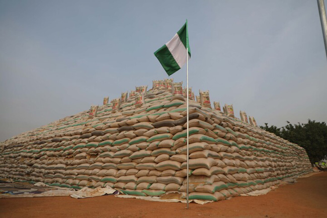 FG N40,000 Per Bag Rice is for Civil Servants, Says Minister